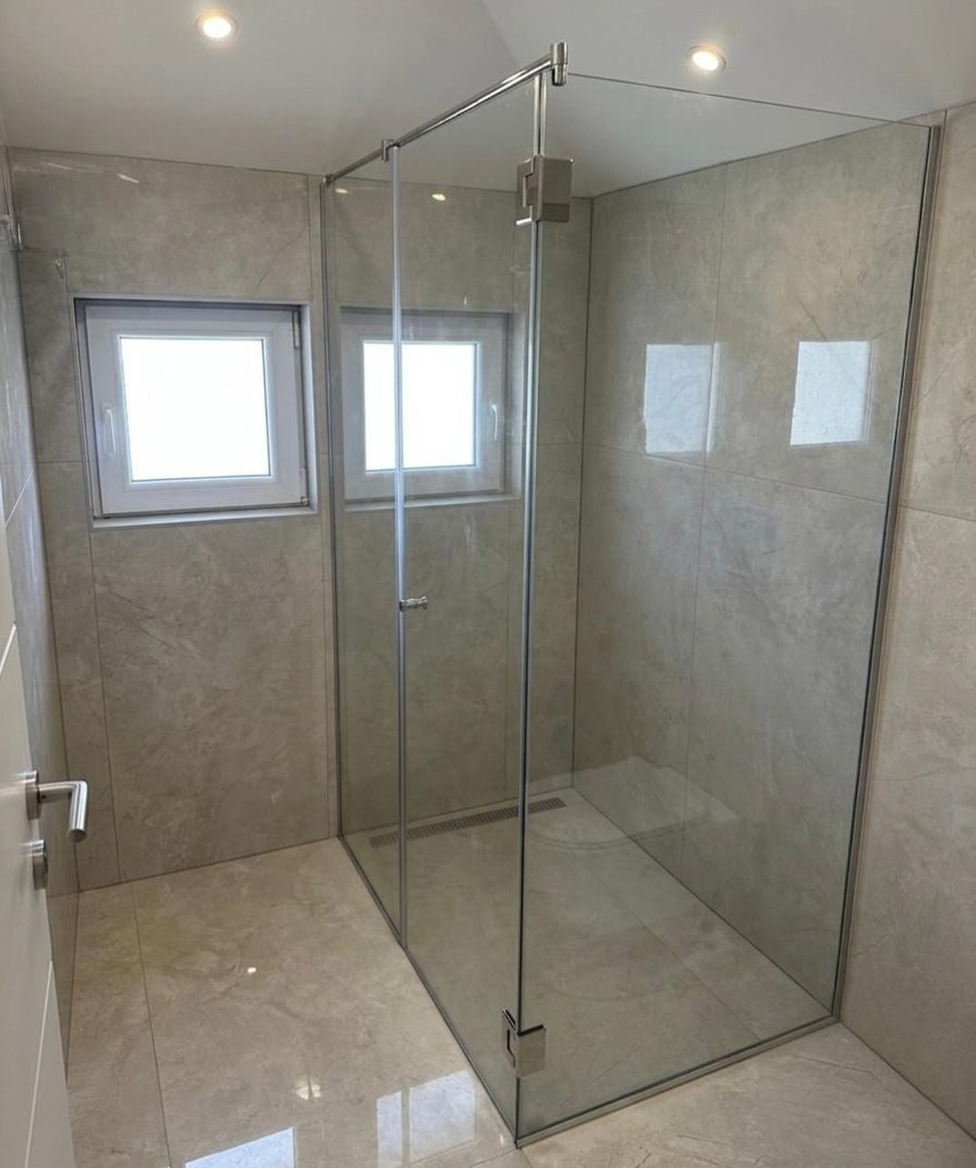 MB Glass klizni sistem